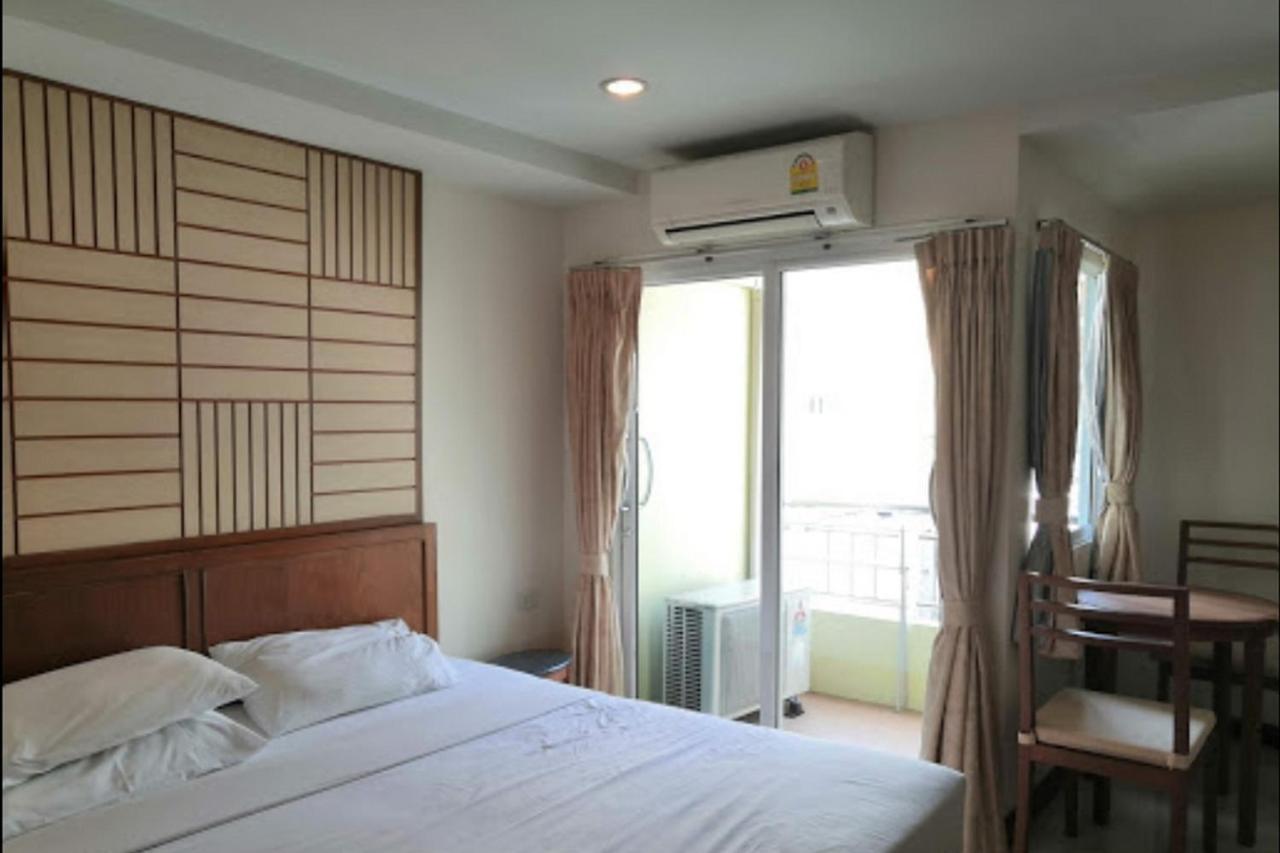 Oyo 1097 Thep Apartment Pattaya Exteriér fotografie