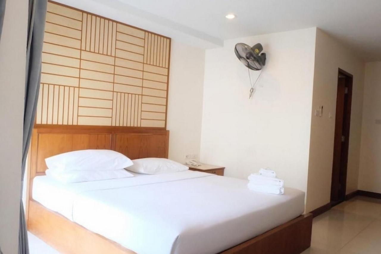 Oyo 1097 Thep Apartment Pattaya Exteriér fotografie